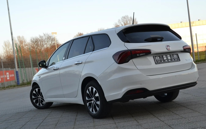 Fiat Tipo cena 54900 przebieg: 106000, rok produkcji 2020 z Płock małe 781